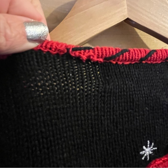 Vintage Christmas Patchwork Embellished Embroidered cardigan sweater - Picture 11 of 12